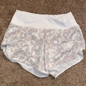 Athleta Running Free Printed Short 3.5”
